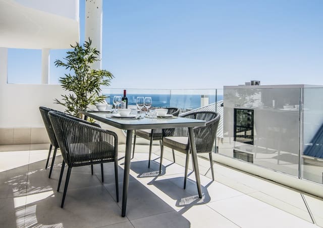 2 bedroom Apartment for sale in El Higuerón, Fuengirola with pool garage - € 499,000 (Ref: 9809888)