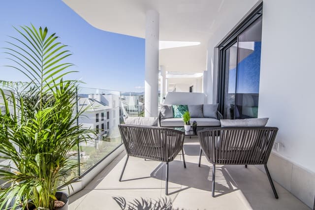 2 bedroom Apartment for sale in El Higuerón, Fuengirola with pool garage - € 499,000 (Ref: 9809888)