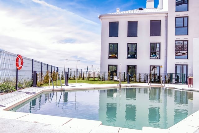 2 bedroom Apartment for sale in El Higuerón, Fuengirola with pool garage - € 499,000 (Ref: 9809888)