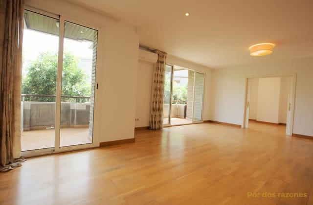 4 sovrum Lägenhet till salu i Las Palmas de Gran Canaria - 695 000 € (Ref: 10082201)