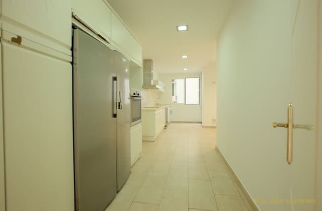 4 sovrum Lägenhet till salu i Las Palmas de Gran Canaria - 695 000 € (Ref: 10082201)
