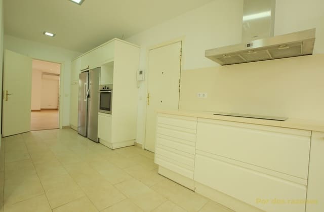 4 sovrum Lägenhet till salu i Las Palmas de Gran Canaria - 695 000 € (Ref: 10082201)