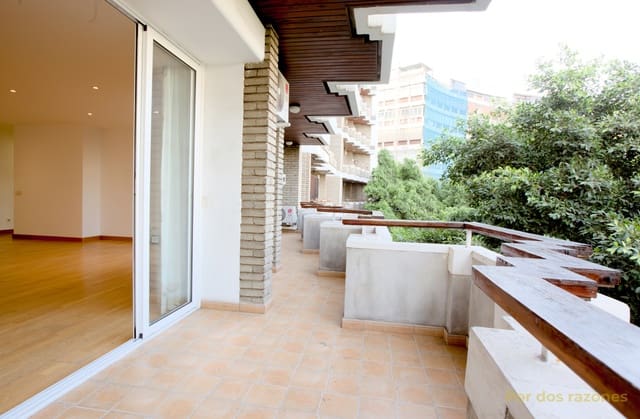 4 sovrum Lägenhet till salu i Las Palmas de Gran Canaria - 695 000 € (Ref: 10082201)