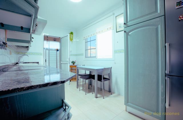 3 makuuhuone Huoneisto myytävänä paikassa Siete Palmas, Las Palmas de Gran Canaria mukana 
autotalli - 321 000 € (Ref: 10118649)