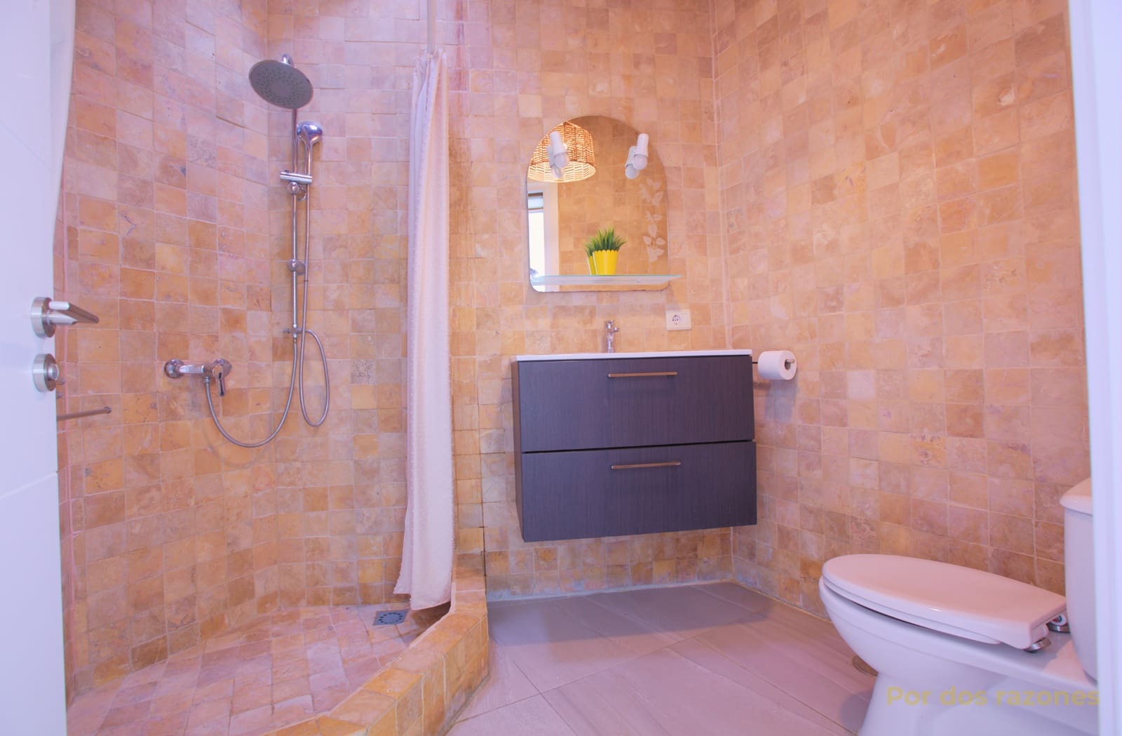 2 bedroom Finca/Country House for sale in Las Palmas de Gran Canaria with garage - € 347,000 (Ref: 10163195)