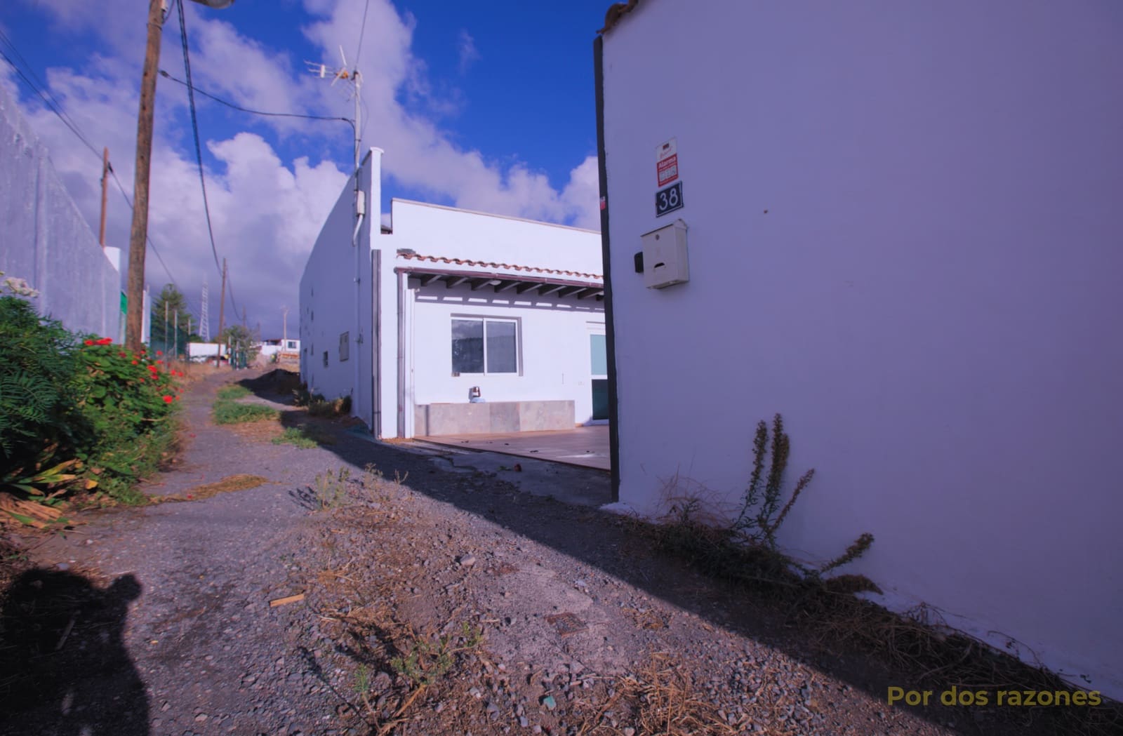 2 bedroom Finca/Country House for sale in Las Palmas de Gran Canaria with garage - € 347,000 (Ref: 10163195)