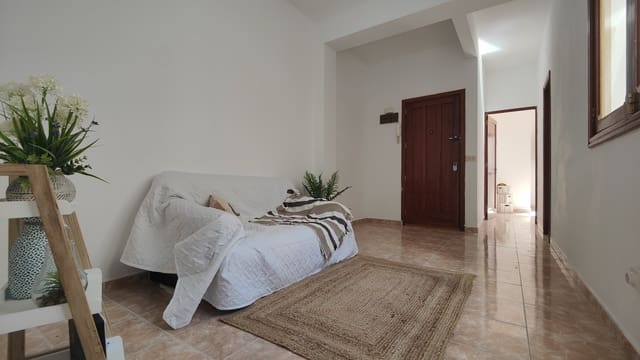 6 chambre Villa/Maison à vendre à Schamann - Rehoyas, Las Palmas de Gran Canaria - 339 000 € (Ref: 9830349)