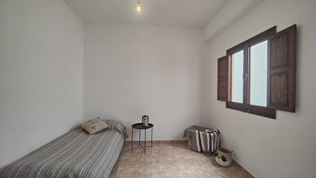 6 chambre Villa/Maison à vendre à Schamann - Rehoyas, Las Palmas de Gran Canaria - 339 000 € (Ref: 9830349)