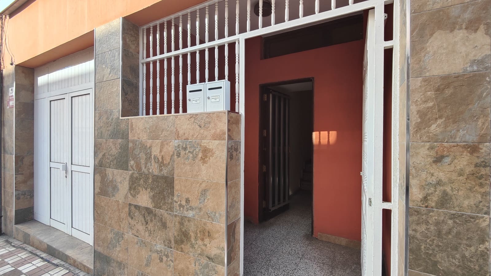6 chambre Villa/Maison à vendre à Las Palmas de Gran Canaria - 339 000 € (Ref: 9830349)
