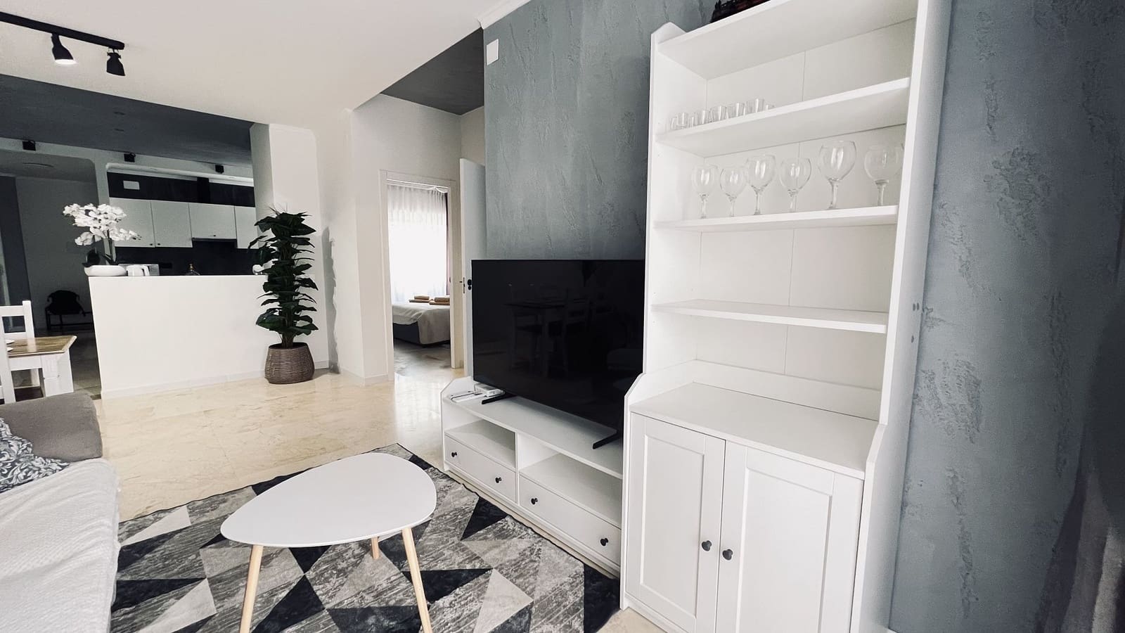 3 makuuhuone Huoneisto myytävänä paikassa Torrevieja mukana uima-altaan - 265 000 € (Ref: 9834622)