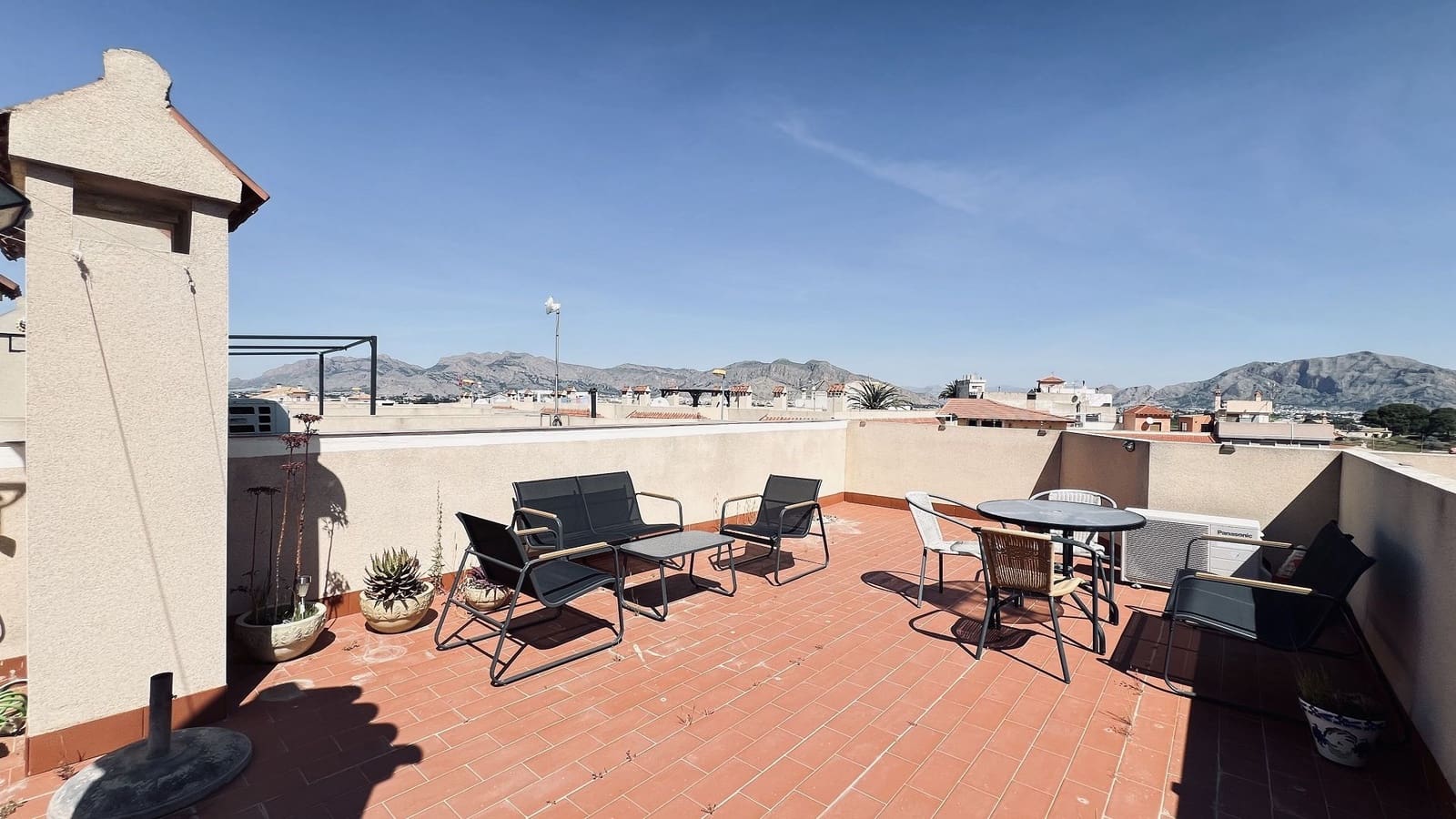 2 bedroom Bungalow for sale in Hurchillo with pool - € 123,800 (Ref: 9834623)