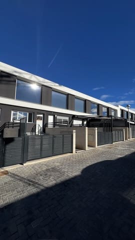 2 soverom Hus til salgs i Gran Alacant, Santa Pola med svømmebasseng - € 259 000 (Ref: 9834624)