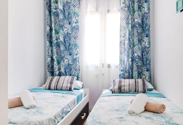 2 slaapkamer Appartement te koop in Cabo Roig, Orihuela met zwembad - € 188.000 (Ref: 9986238)