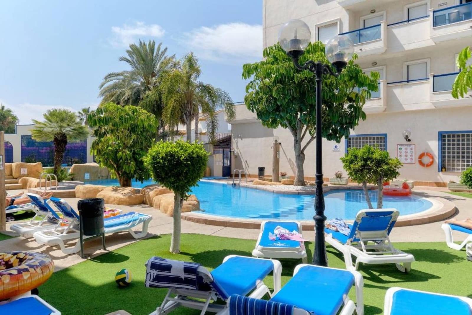 2 bedroom Apartment for sale in Cabo Roig with pool - € 188,000 (Ref: 9986238)