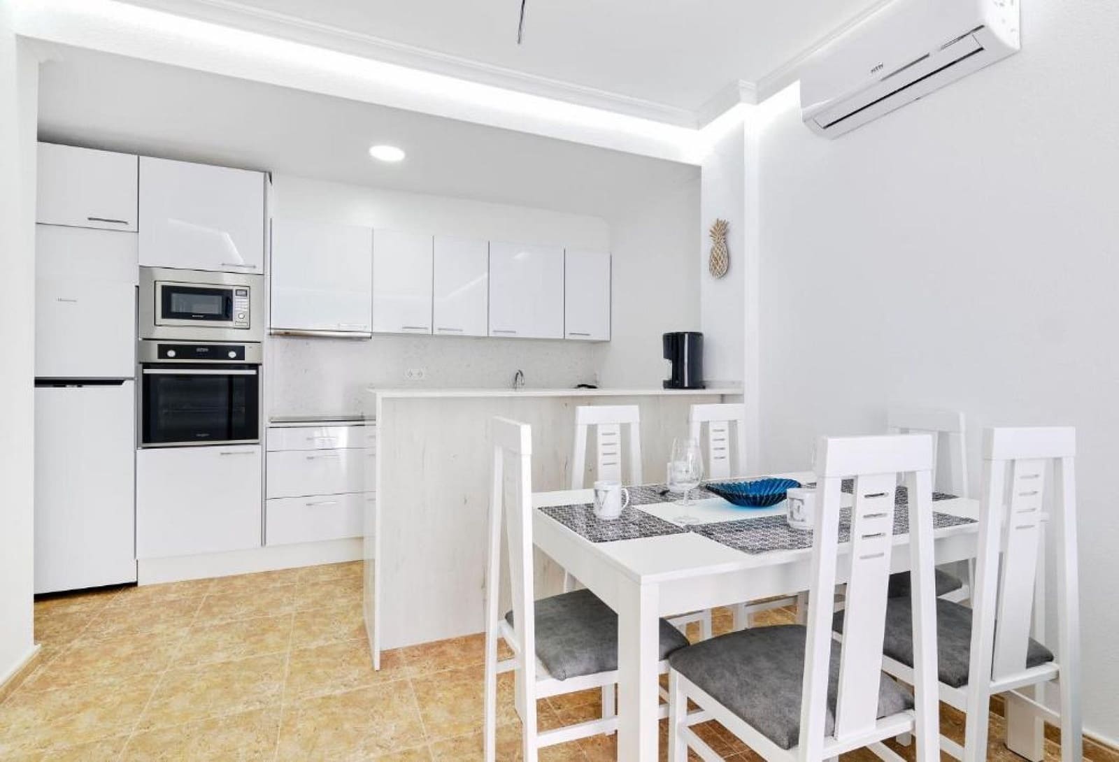 2 bedroom Apartment for sale in Cabo Roig with pool - € 188,000 (Ref: 9986238)