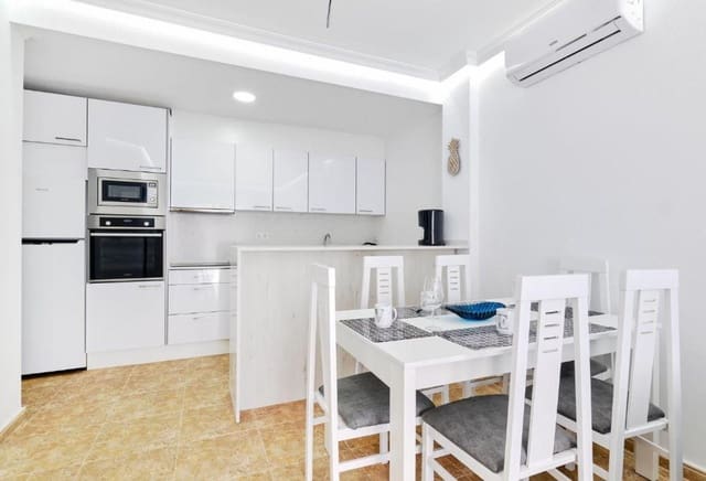 2 slaapkamer Appartement te koop in Cabo Roig, Orihuela met zwembad - € 188.000 (Ref: 9986238)
