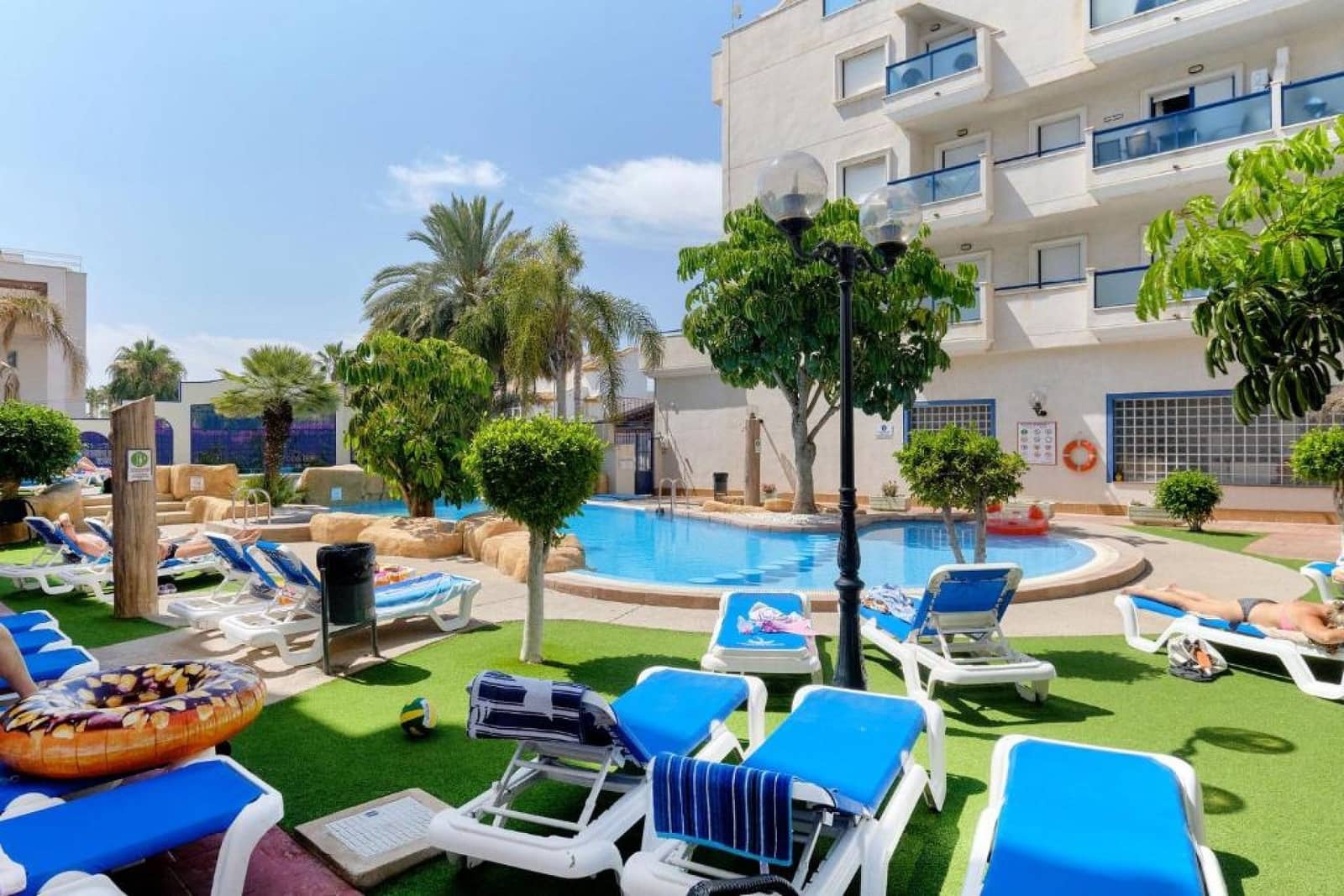 2 bedroom Apartment for sale in Cabo Roig with pool - € 188,000 (Ref: 9986238)