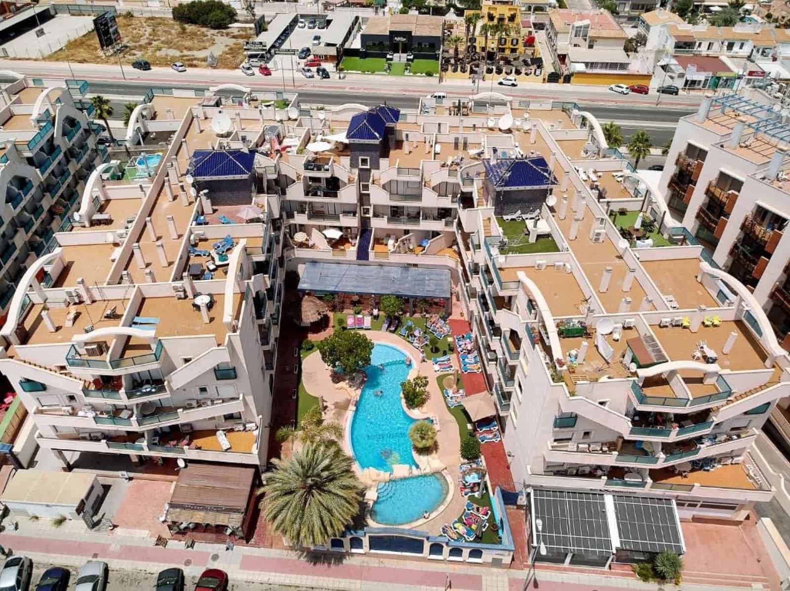 2 bedroom Apartment for sale in Cabo Roig with pool - € 188,000 (Ref: 9986238)