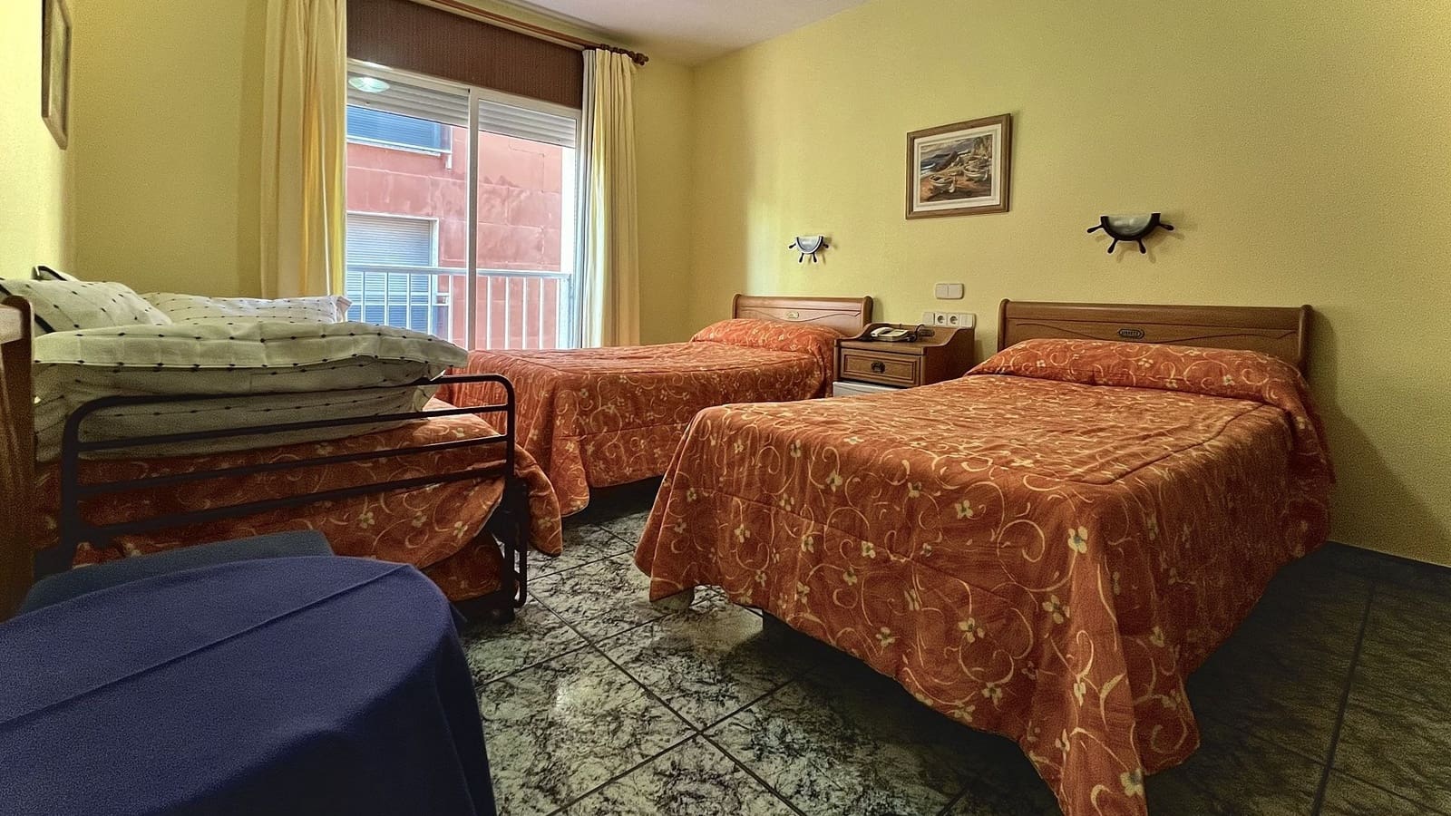 16 bedroom Commercial for sale in Guardamar del Segura with pool - € 1,350,000 (Ref: 9999410)