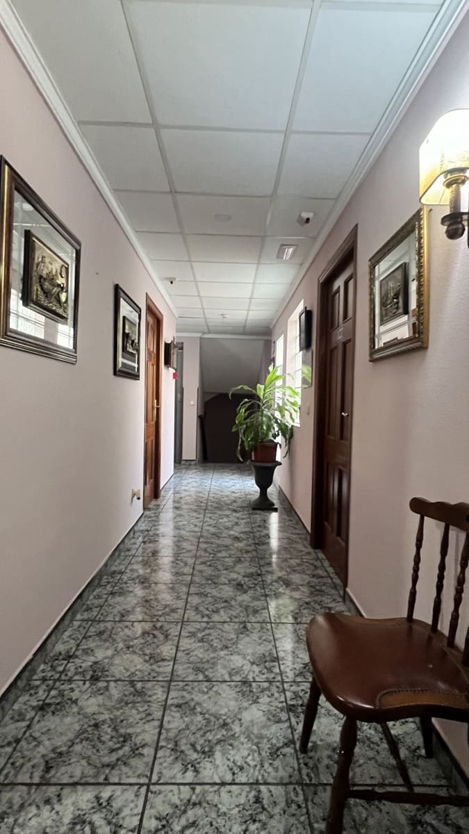16 bedroom Commercial for sale in Guardamar del Segura with pool - € 1,350,000 (Ref: 9999410)