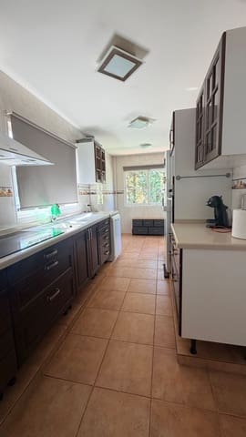 3 bedroom Villa for rent in Altea la Vella, Altea with pool garage - € 2,500 (Ref: 10031493)