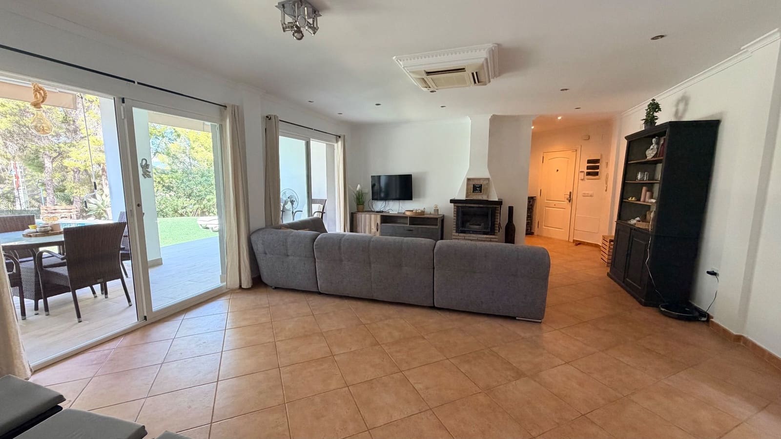 3 bedroom Villa for rent in Altea la Vella with pool garage - € 2,500 (Ref: 10031493)