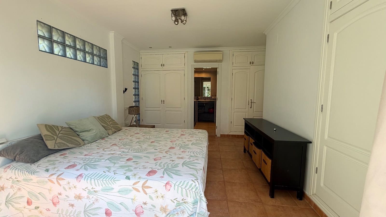 3 bedroom Villa for rent in Altea la Vella with pool garage - € 2,500 (Ref: 10031493)