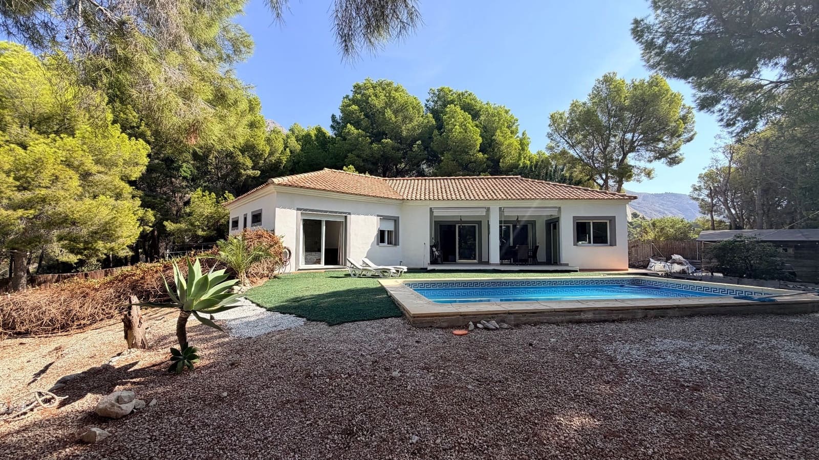 3 bedroom Villa for rent in Altea la Vella with pool garage - € 2,500 (Ref: 10031493)