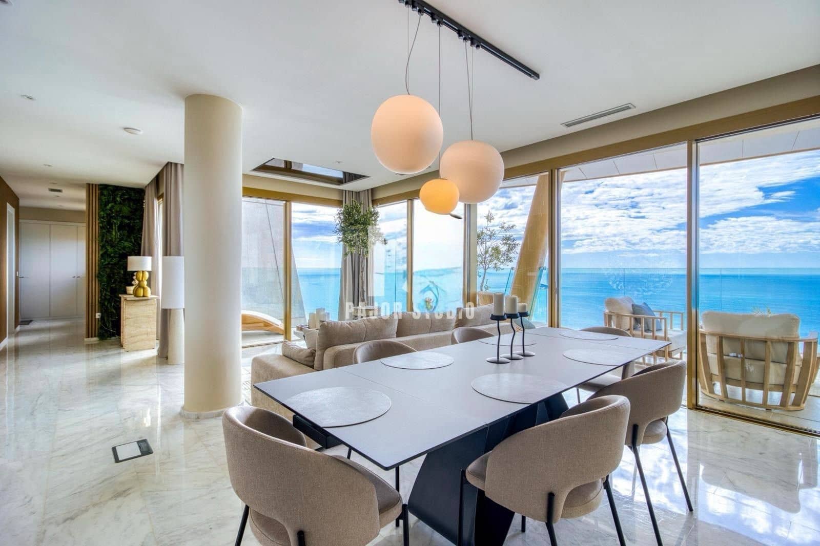 3 bedroom Penthouse for sale in Benidorm with pool garage - € 1,850,000 (Ref: 10042528)