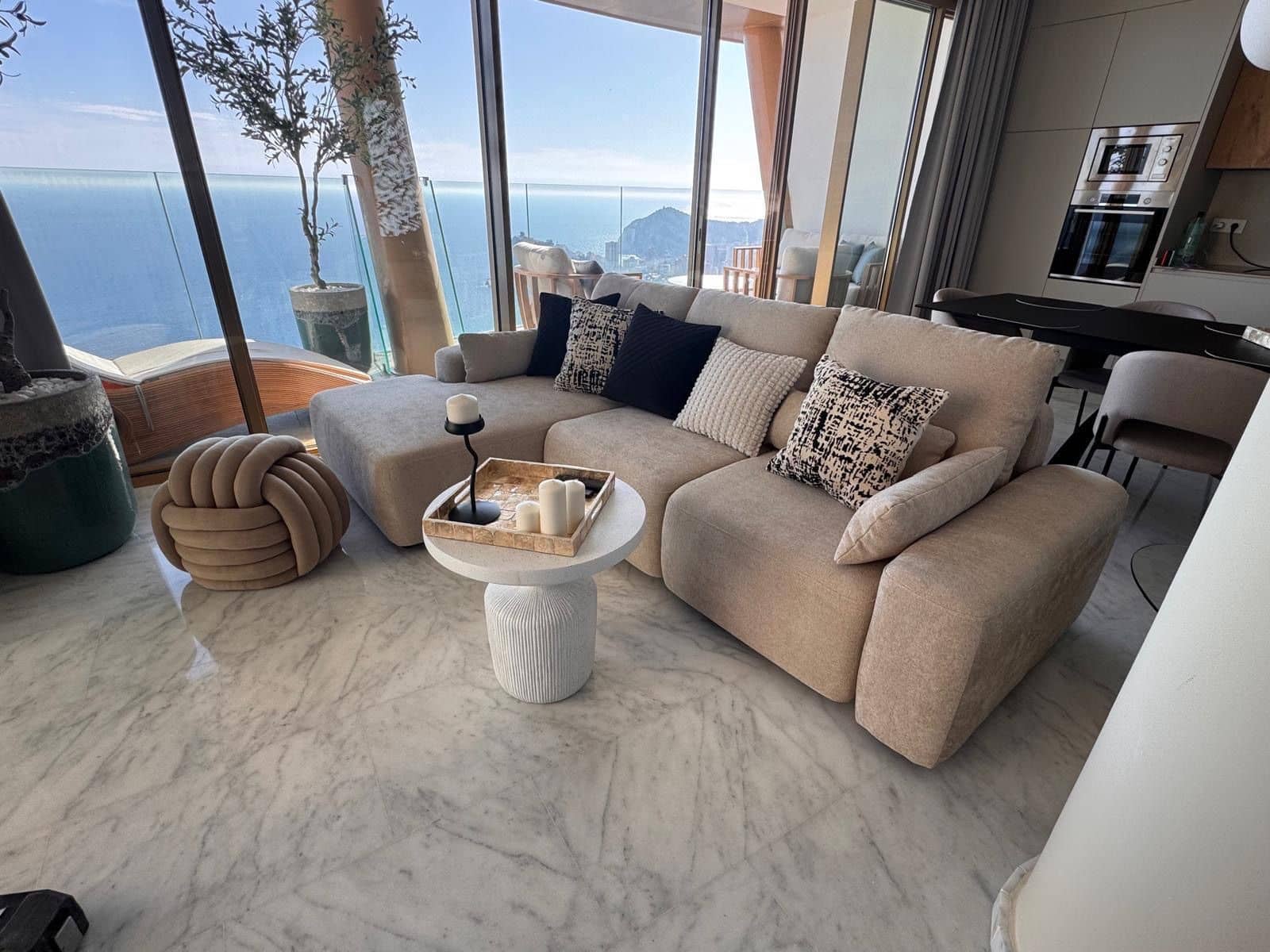 3 bedroom Penthouse for sale in Benidorm with pool garage - € 1,850,000 (Ref: 10042528)