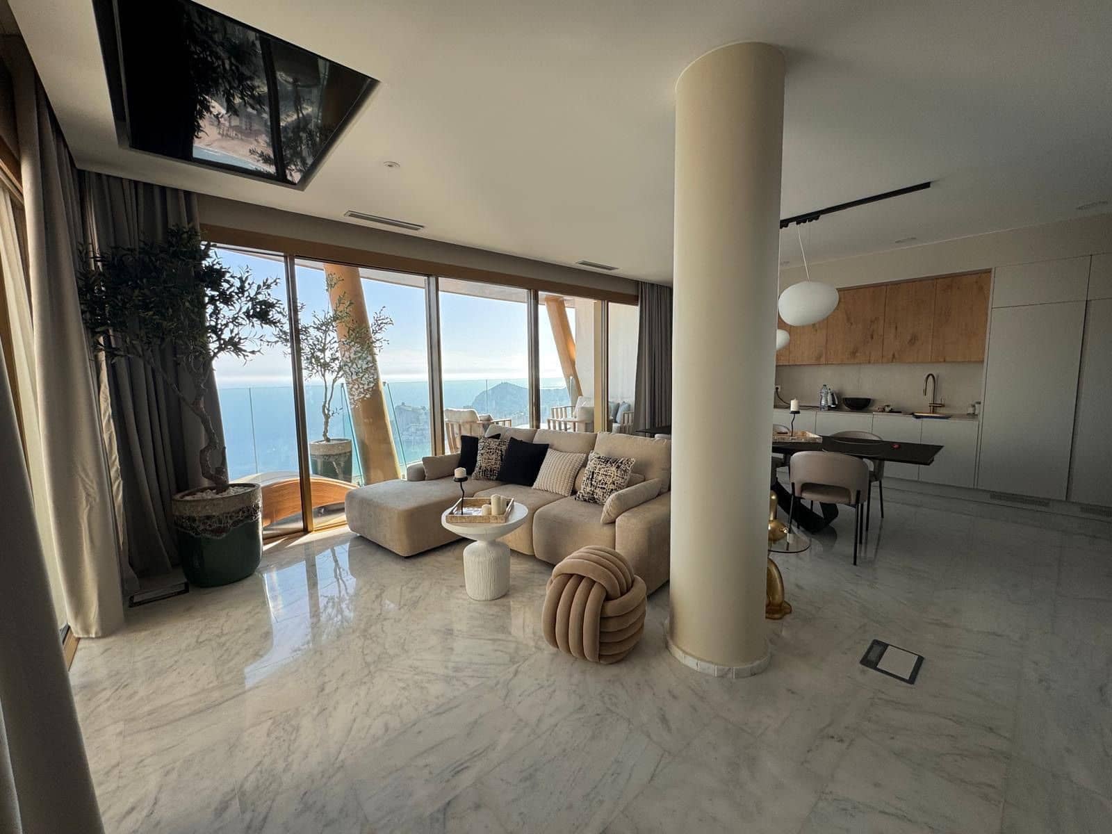3 bedroom Penthouse for sale in Benidorm with pool garage - € 1,850,000 (Ref: 10042528)