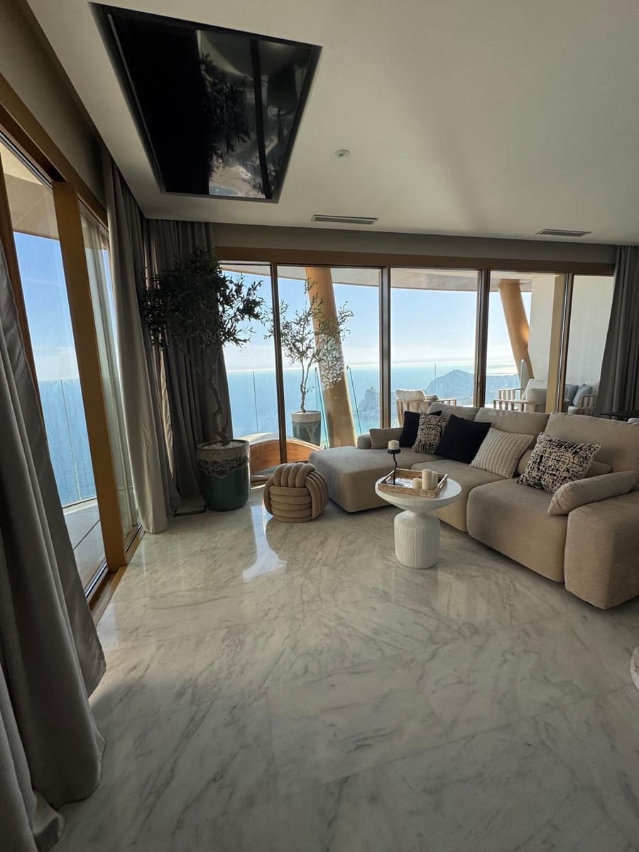 3 sovrum Takvåning att hyra i Benidorm med pool garage - 7 000 € (Ref: 10042529)