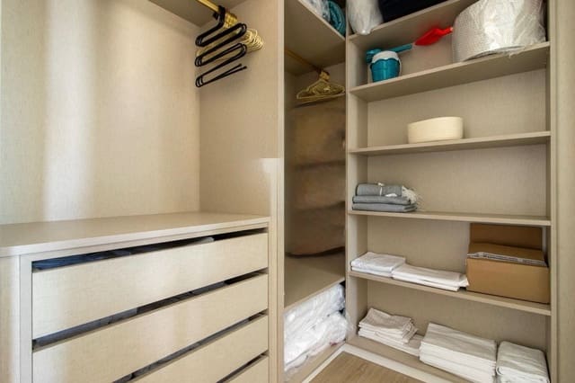 3 Zimmer Penthouse zu vermieten in Benidorm mit Pool Garage - 7.000 € (Ref: 10042529)
