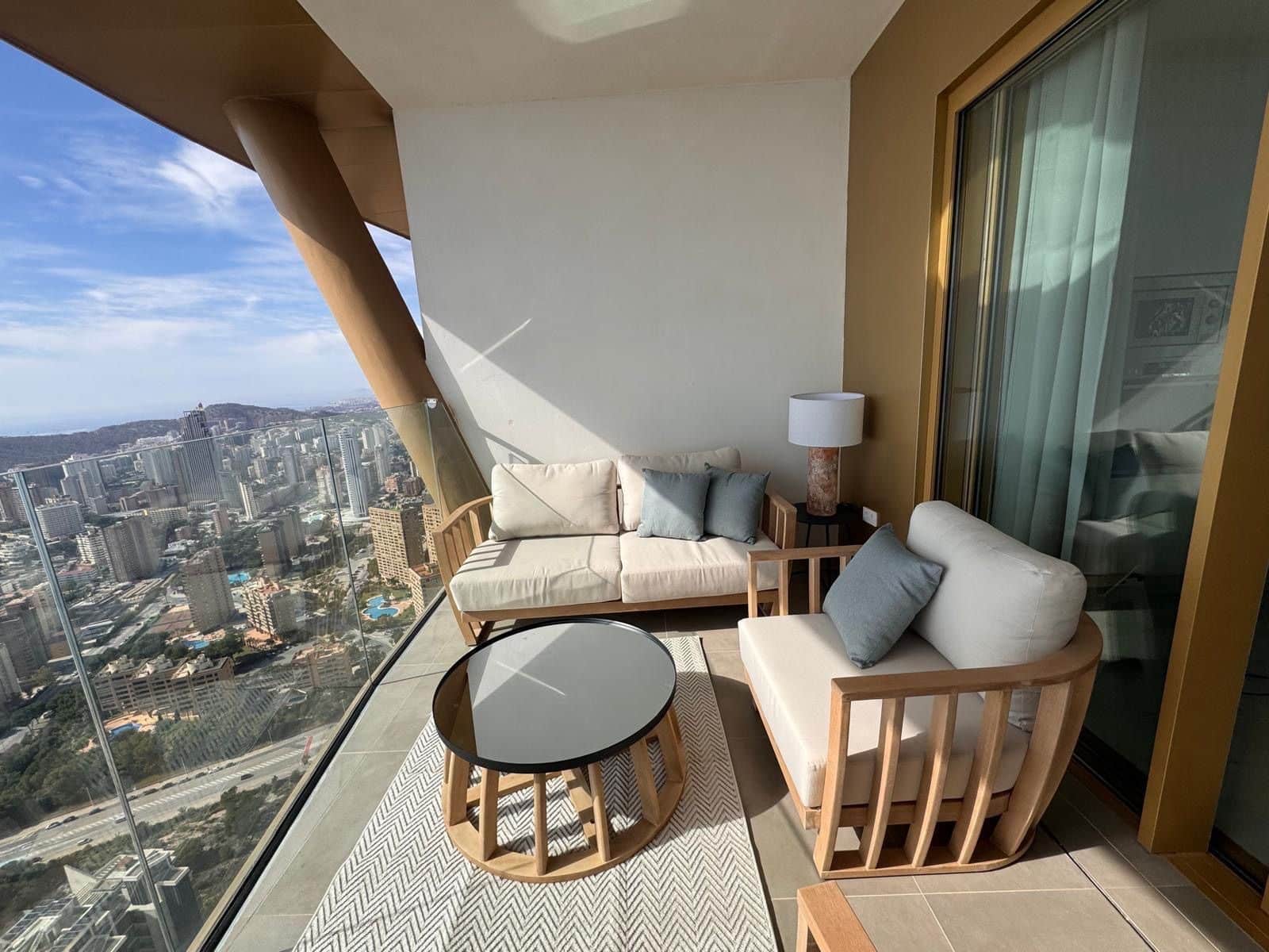 3 sovrum Takvåning att hyra i Benidorm med pool garage - 7 000 € (Ref: 10042529)