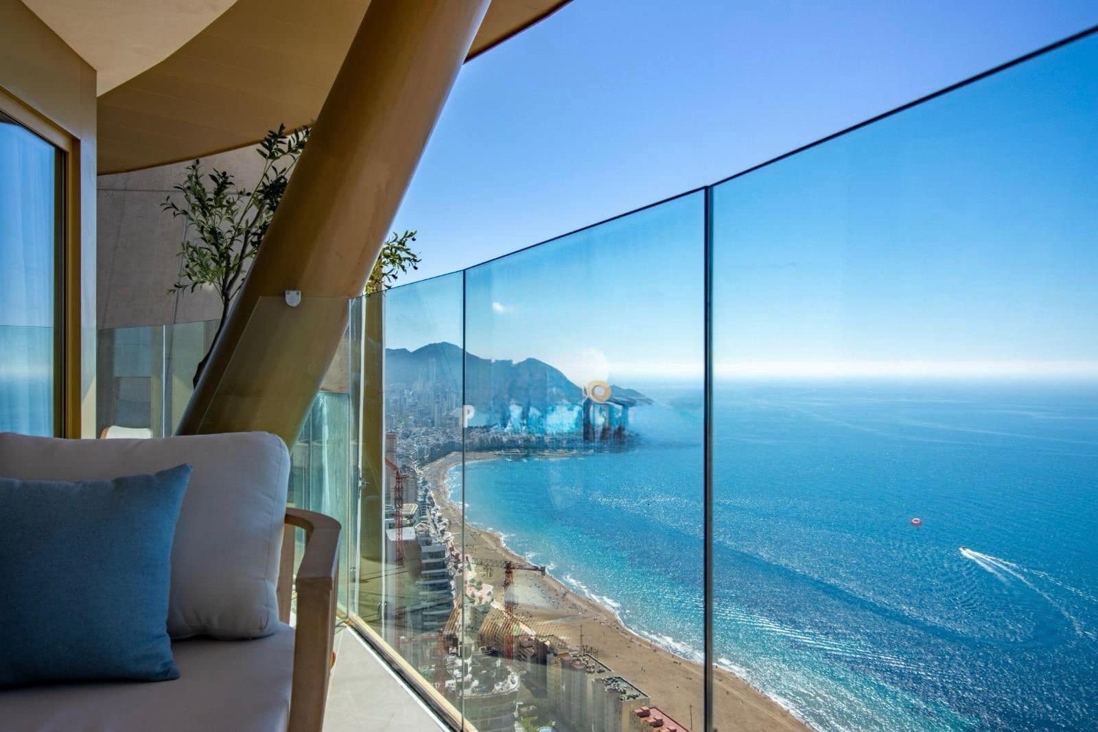 3 sovrum Takvåning att hyra i Benidorm med pool garage - 7 000 € (Ref: 10042529)