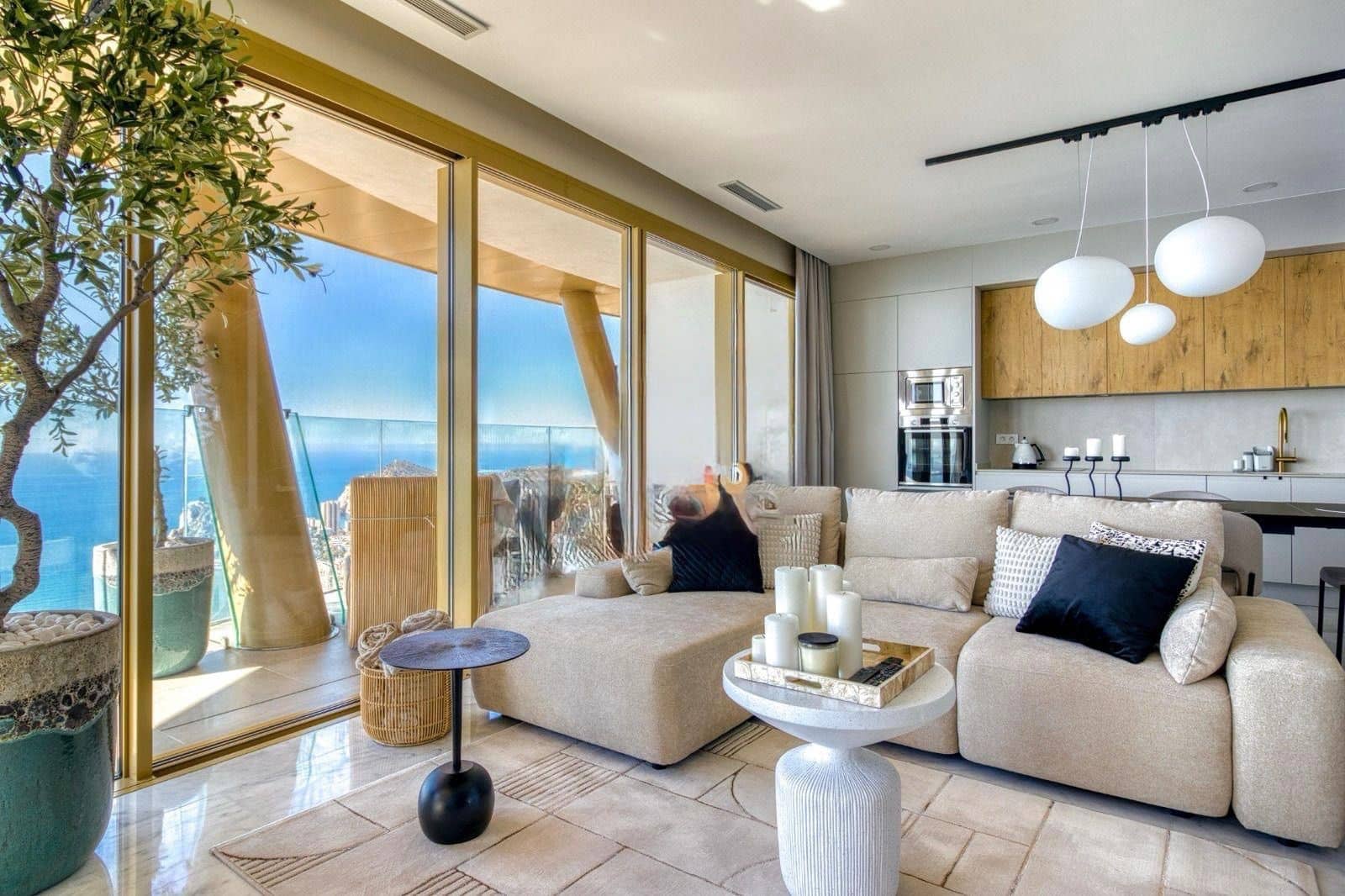 3 sovrum Takvåning att hyra i Benidorm med pool garage - 7 000 € (Ref: 10042529)