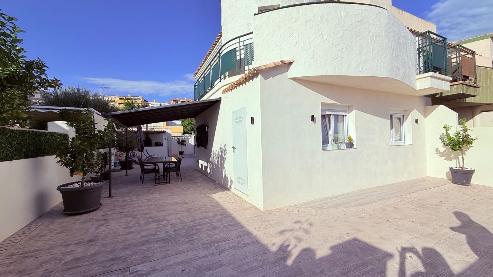 3 soverom Kjedet enebolig til salgs i Finestrat med svømmebasseng garasje - € 358 000 (Ref: 10148325)