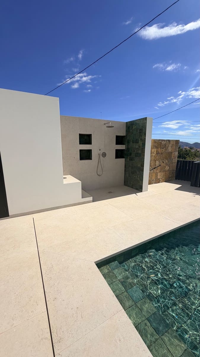 3 bedroom Villa for sale in Alfaz del Pi / L'Alfas del Pi with pool garage - € 720,000 (Ref: 10182534)