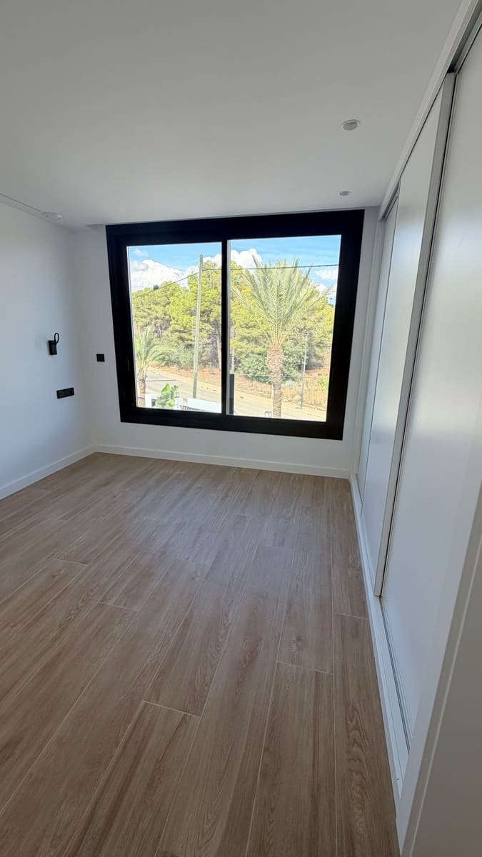 3 bedroom Villa for sale in Alfaz del Pi / L'Alfas del Pi with pool garage - € 720,000 (Ref: 10182534)