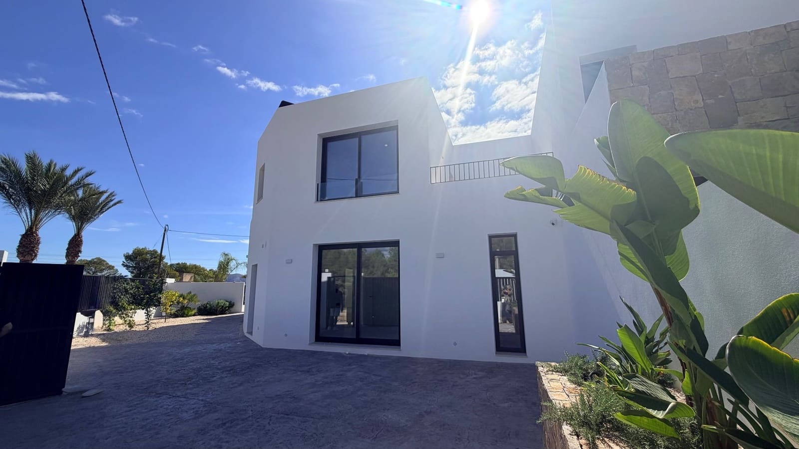 3 bedroom Villa for sale in Alfaz del Pi / L'Alfas del Pi with pool garage - € 720,000 (Ref: 10182534)