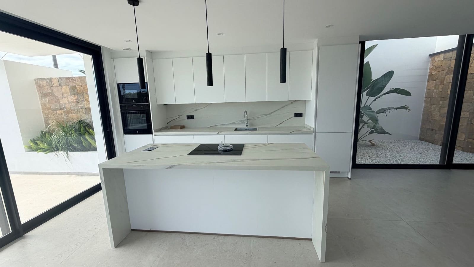 3 bedroom Villa for sale in Alfaz del Pi / L'Alfas del Pi with pool garage - € 720,000 (Ref: 10182534)