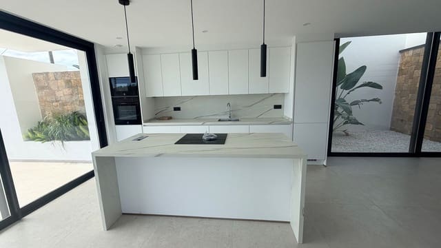 3 soveværelse Villa til salg i Alfaz del Pi / L'Alfàs del Pi med swimmingpool garage - € 720.000 (Ref: 10182534)