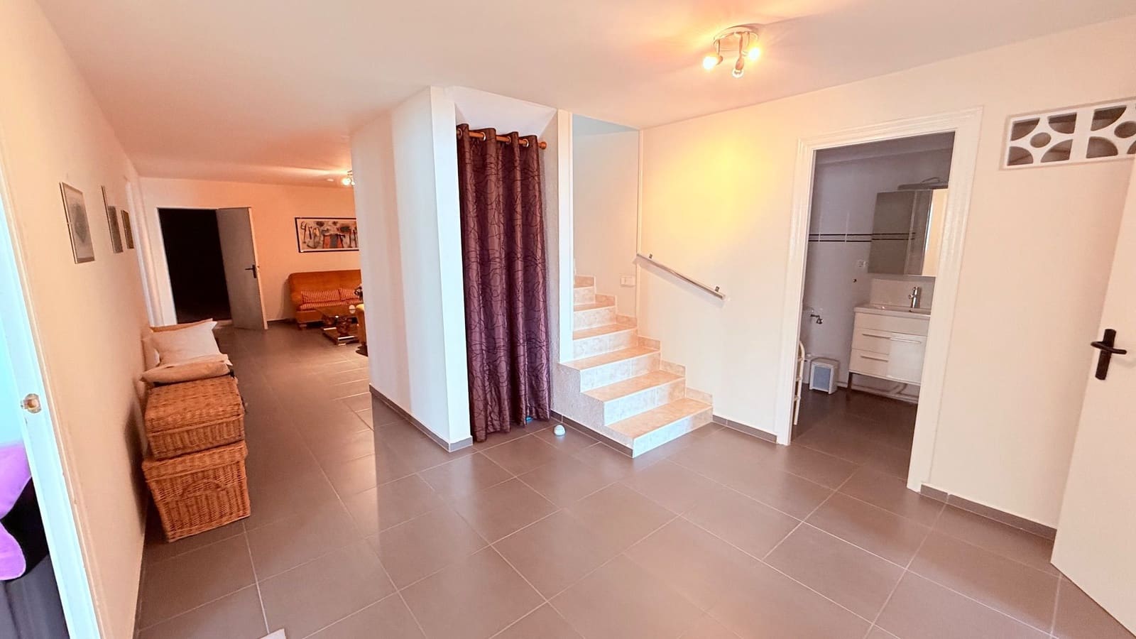 4 soveværelse Villa til salg i Alfaz del Pi / L'Alfas del Pi med swimmingpool garage - € 860.000 (Ref: 9922805)