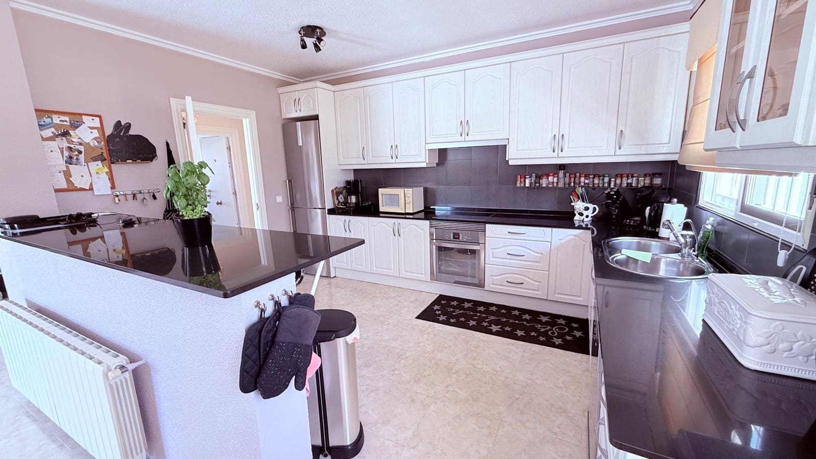 4 soveværelse Villa til salg i Alfaz del Pi / L'Alfas del Pi med swimmingpool garage - € 860.000 (Ref: 9922805)