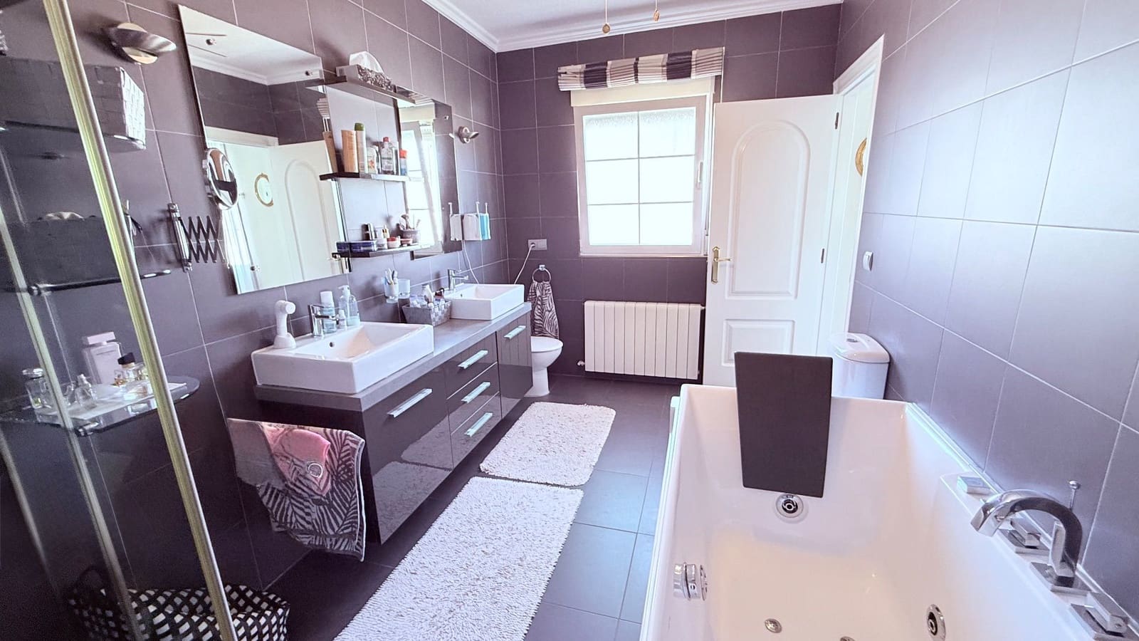 4 soveværelse Villa til salg i Alfaz del Pi / L'Alfas del Pi med swimmingpool garage - € 860.000 (Ref: 9922805)