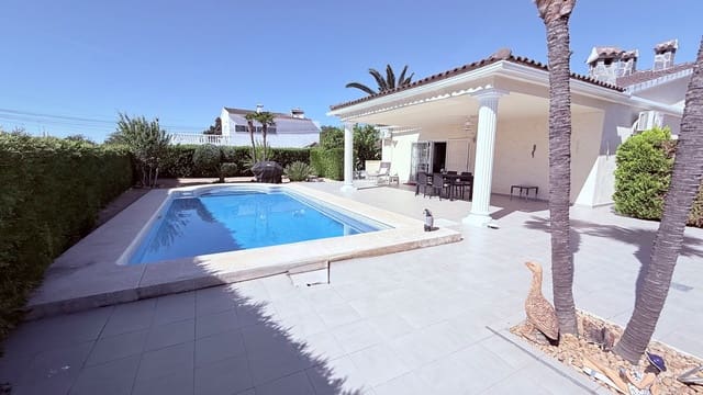 4 soveværelse Villa til salg i Pueblo - Urbanizaciones, Alfaz del Pi / L'Alfàs del Pi med swimmingpool garage - € 860.000 (Ref: 9922805)