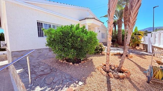 4 soveværelse Villa til salg i Pueblo - Urbanizaciones, Alfaz del Pi / L'Alfàs del Pi med swimmingpool garage - € 860.000 (Ref: 9922805)