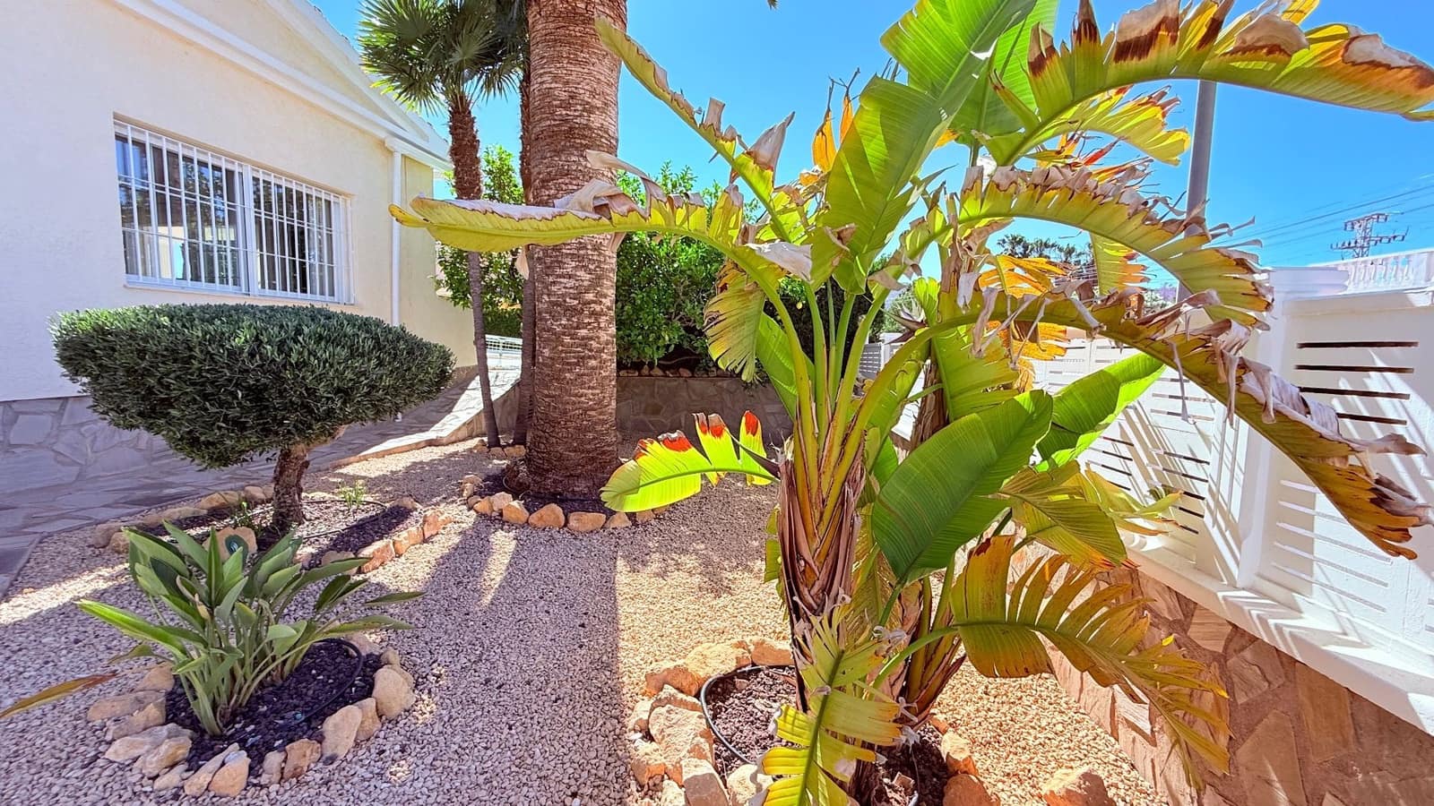 4 soveværelse Villa til salg i Alfaz del Pi / L'Alfas del Pi med swimmingpool garage - € 860.000 (Ref: 9922805)