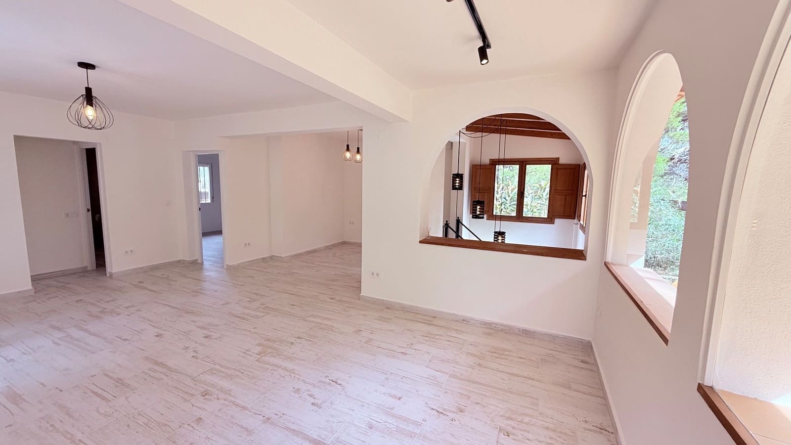 4 sypialnia Willa do wynajęcia w Alfaz del Pi / L'Alfas del Pi z basenem garażem - 3 500 € (Ref: 9922809)