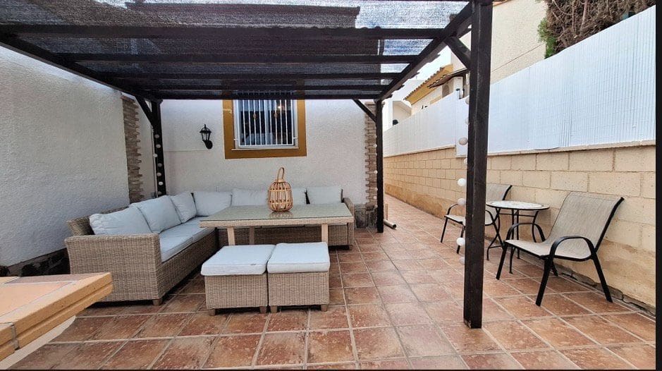 3 soveværelse Bungalow til salg i Polop med swimmingpool - € 259.000 (Ref: 9922811)